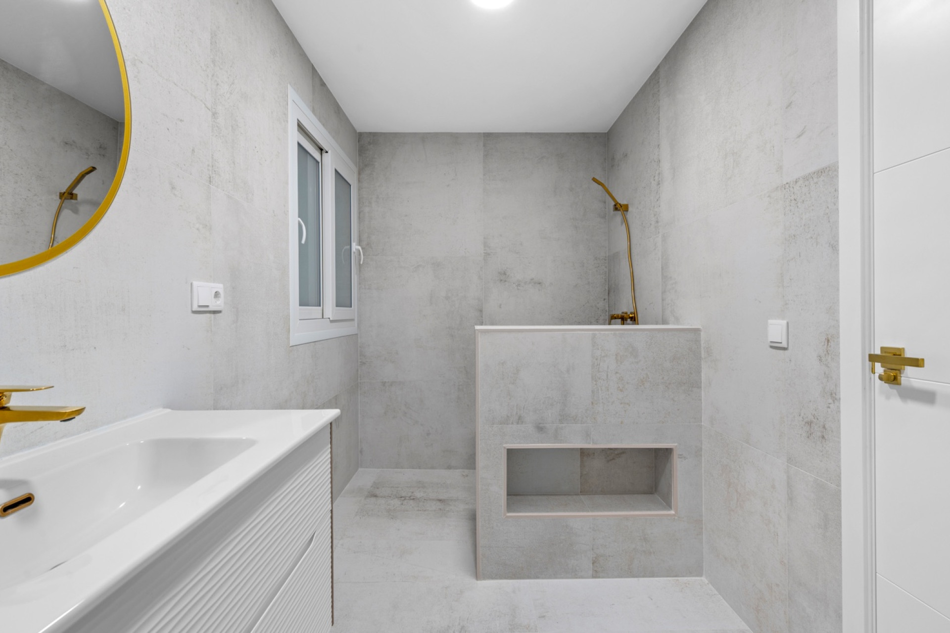 Herverkoop - 1. Appartement / flat - Torrevieja - Costa Blanca Zuid