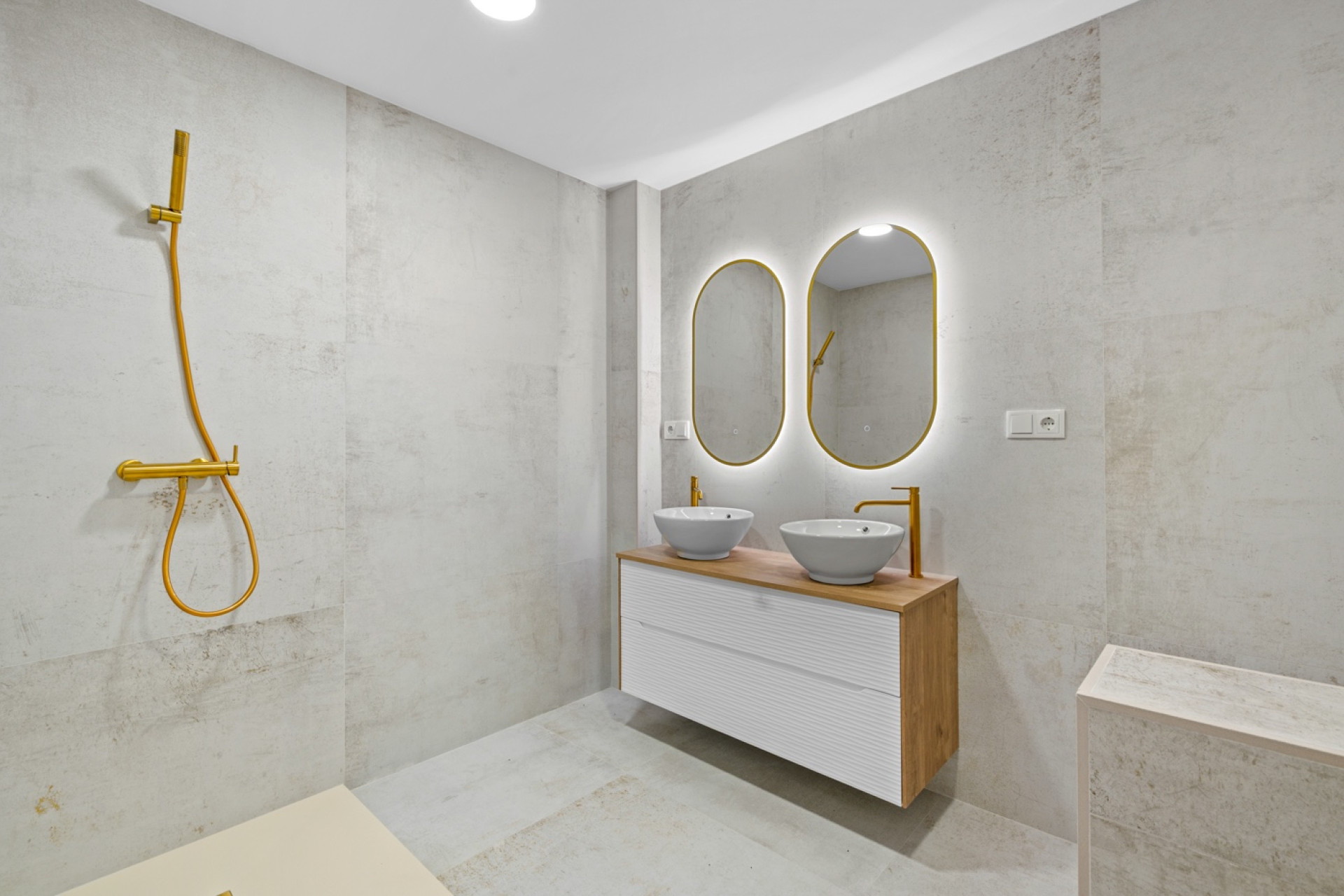 Herverkoop - 1. Appartement / flat - Torrevieja - Costa Blanca Zuid