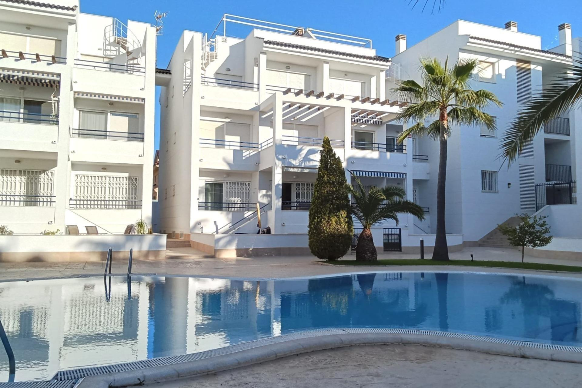 Herverkoop - 1. Appartement / flat - Torrevieja - Costa Blanca Zuid