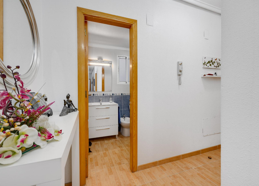 Herverkoop - 1. Appartement / flat - Torrevieja - Costa Blanca Zuid