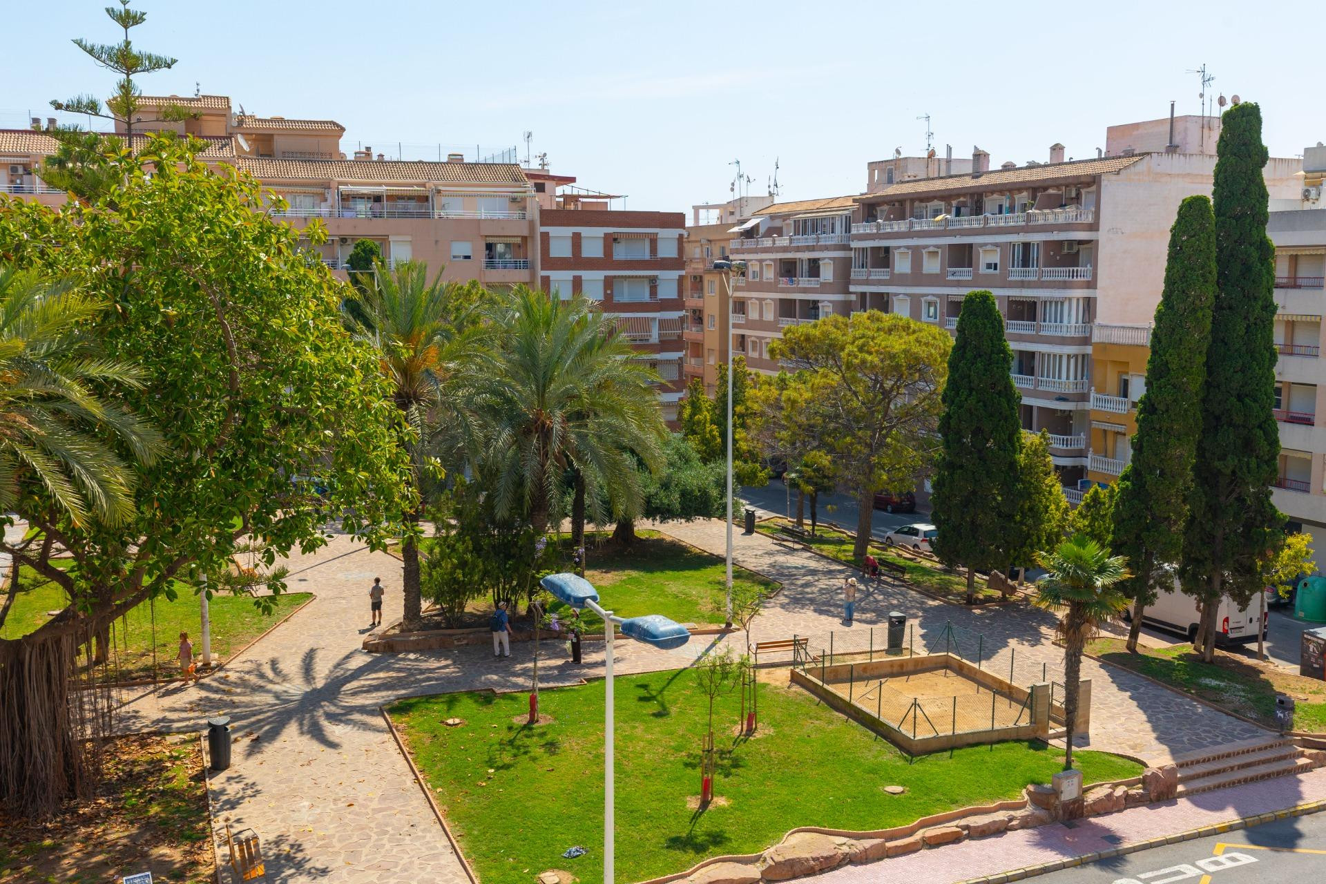 Herverkoop - 1. Appartement / flat - Torrevieja - Costa Blanca Zuid