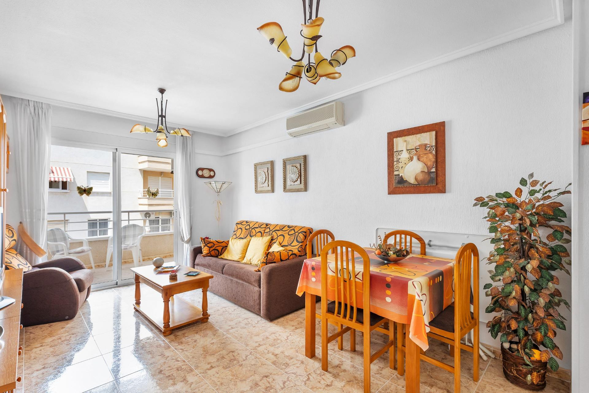 Herverkoop - 1. Appartement / flat - Torrevieja - Costa Blanca Zuid