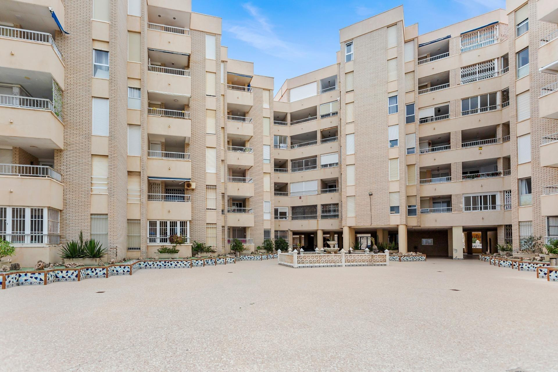 Herverkoop - 1. Appartement / flat - Torrevieja - Costa Blanca Zuid
