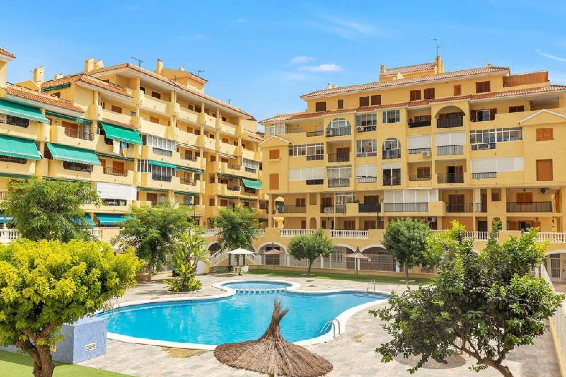 Herverkoop - 1. Appartement / flat - Torrevieja - Costa Blanca Zuid