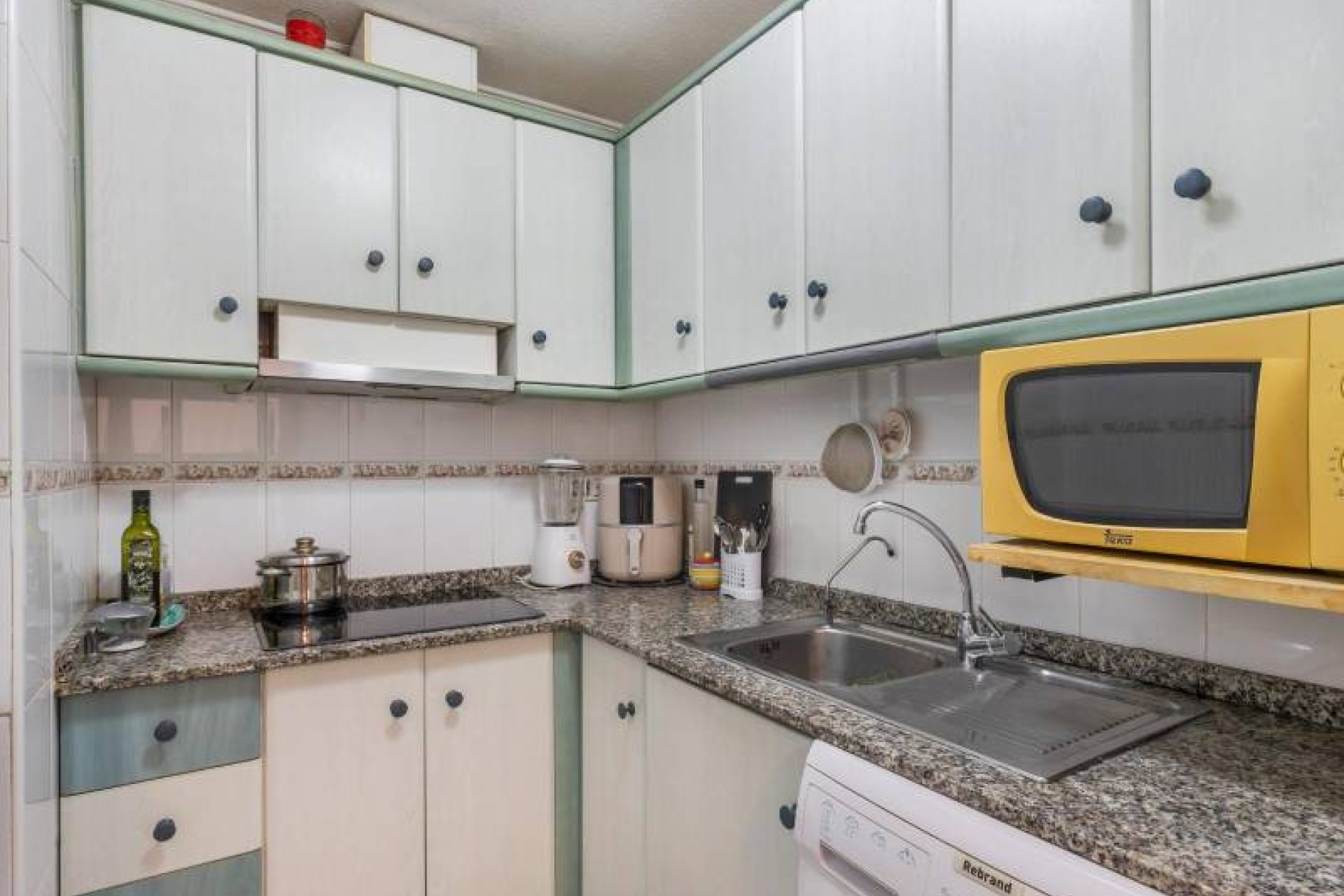 Herverkoop - 1. Appartement / flat - Torrevieja - Costa Blanca Zuid