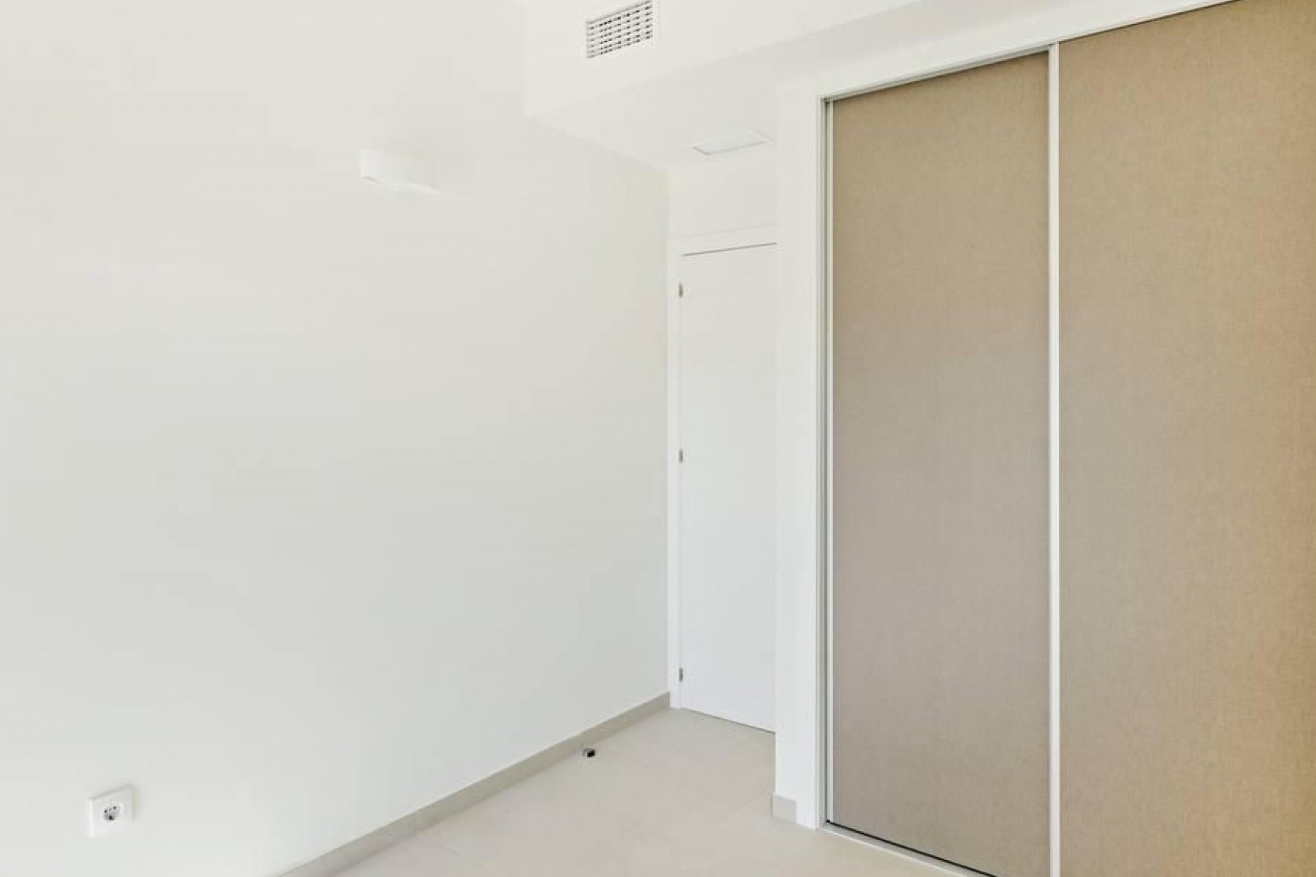 Herverkoop - 1. Appartement / flat - Torrevieja - La Veleta