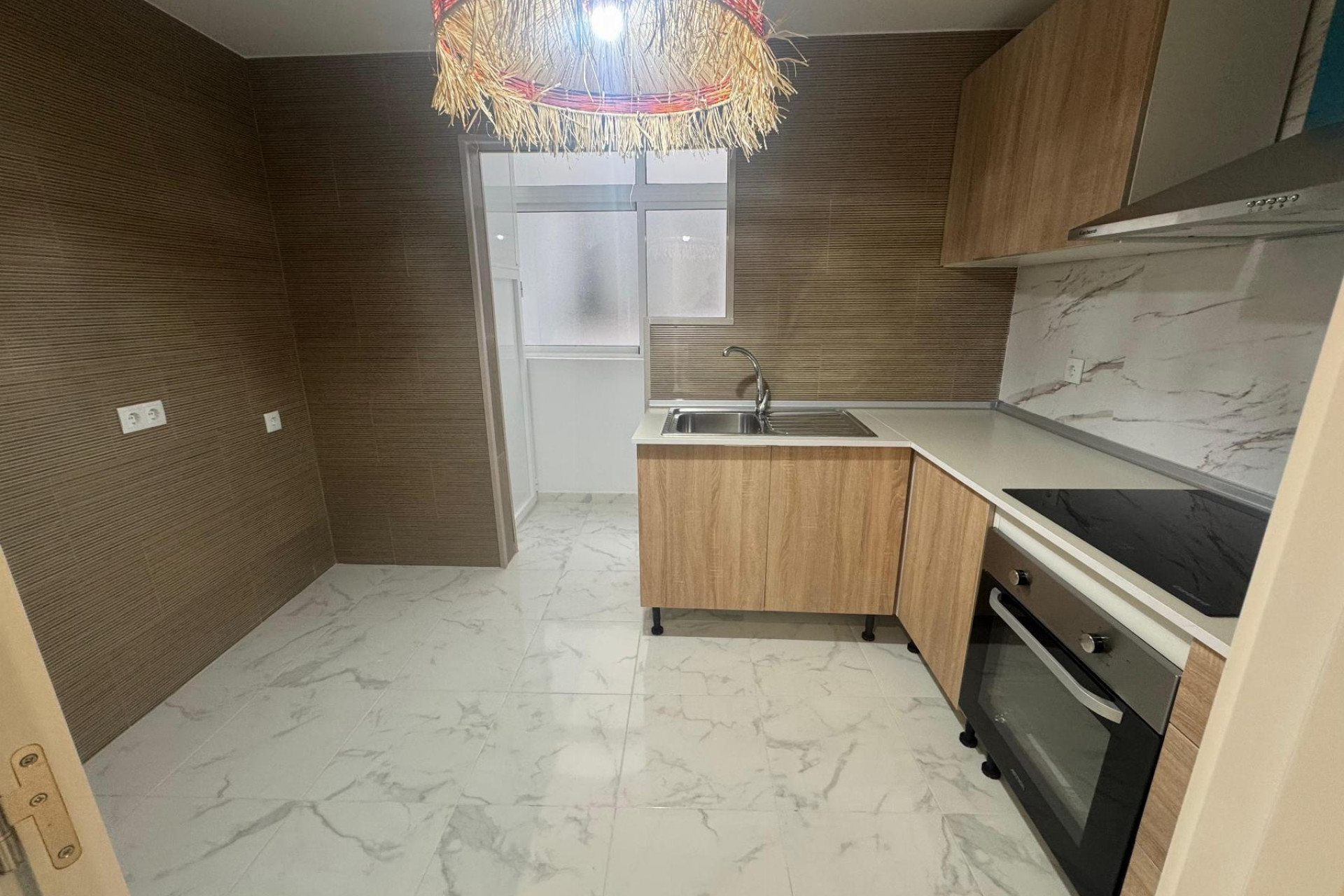 Herverkoop - 1. Appartement / flat - Torrevieja - Muelle Pesquero