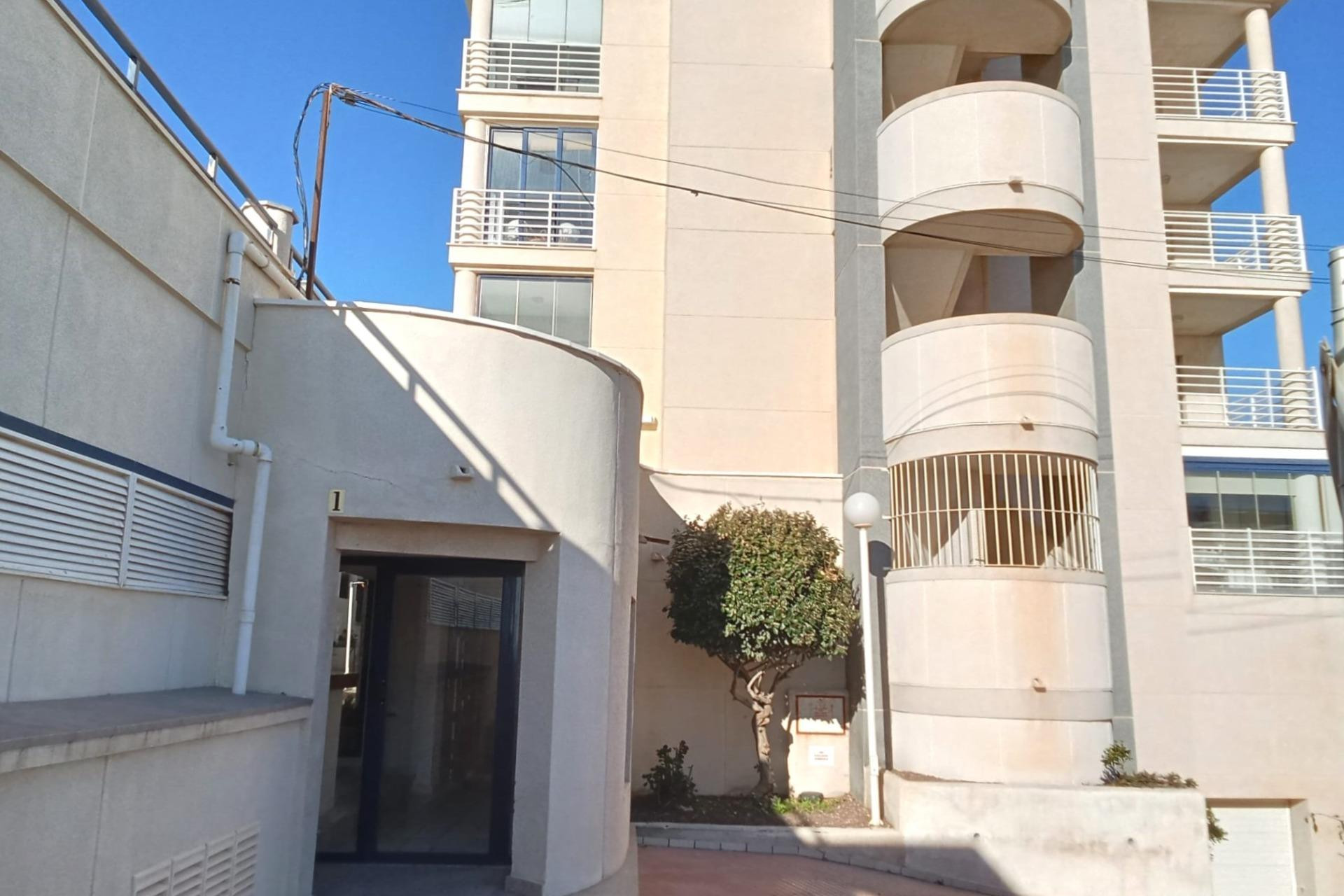 Herverkoop - 1. Appartement / flat - Torrevieja - PLAYA DE LA MATA