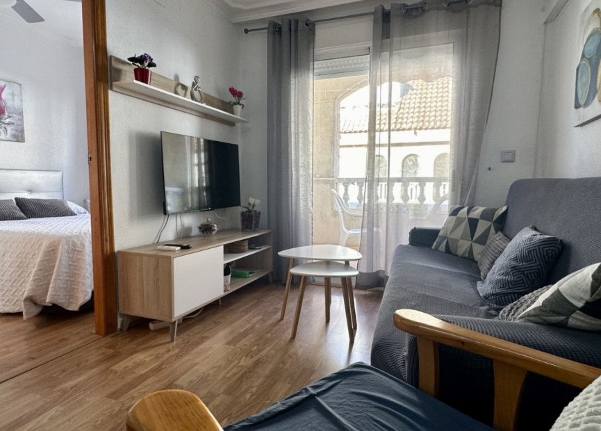 Herverkoop - 1. Appartement / flat - Torrevieja - Playa Los Naufragos