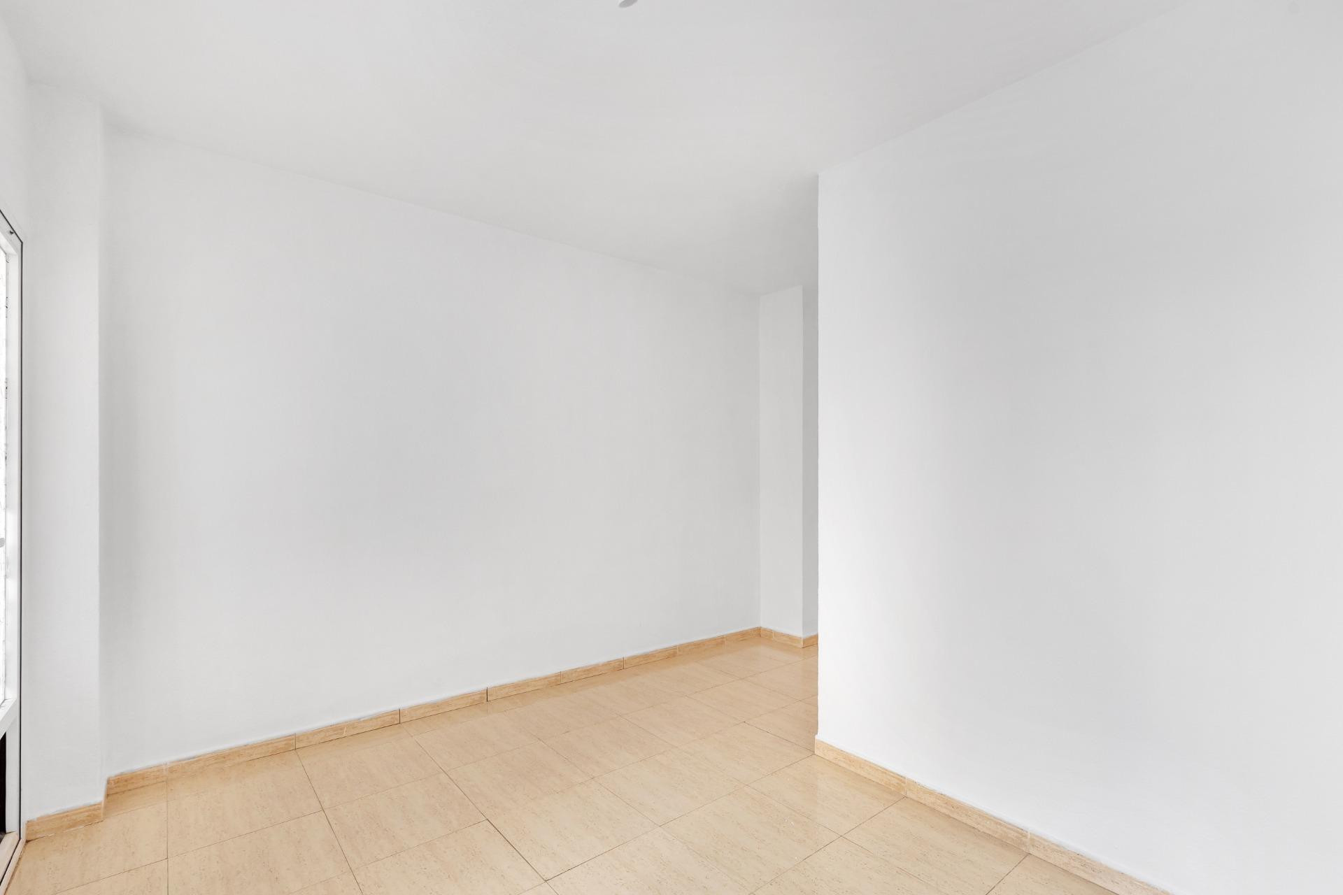 Herverkoop - 1. Appartement / flat - Torrevieja - Puerto Deportivo