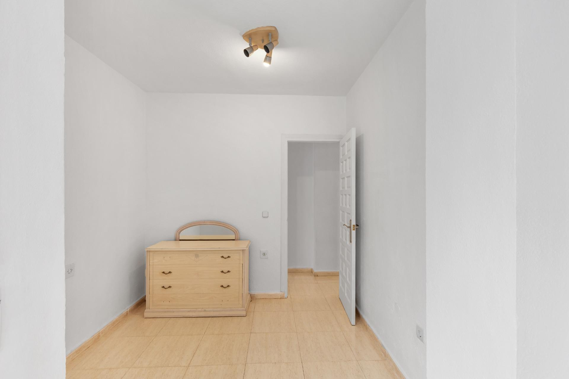 Herverkoop - 1. Appartement / flat - Torrevieja - Puerto Deportivo