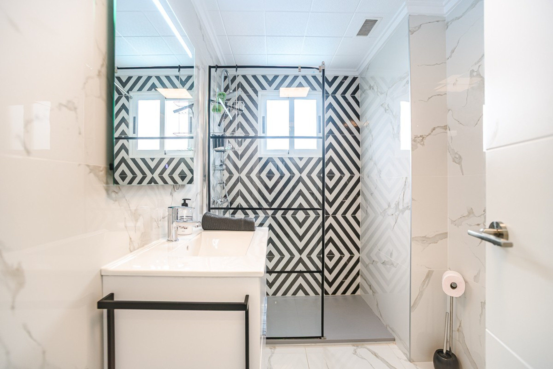 Herverkoop - 1. Appartement / flat - Torrevieja - Punta Prima