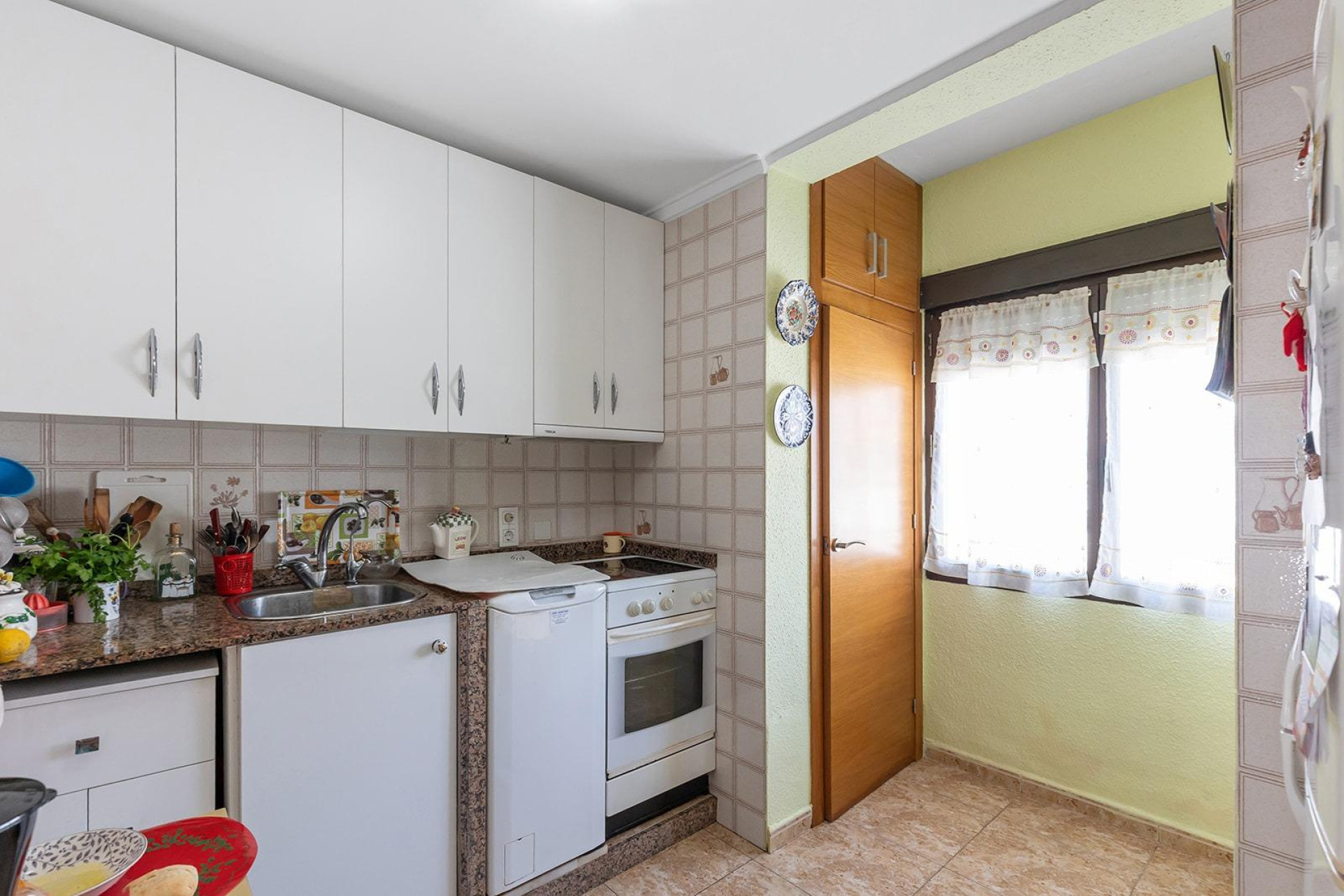 Herverkoop - 1. Appartement / flat - Torrevieja - Torretas