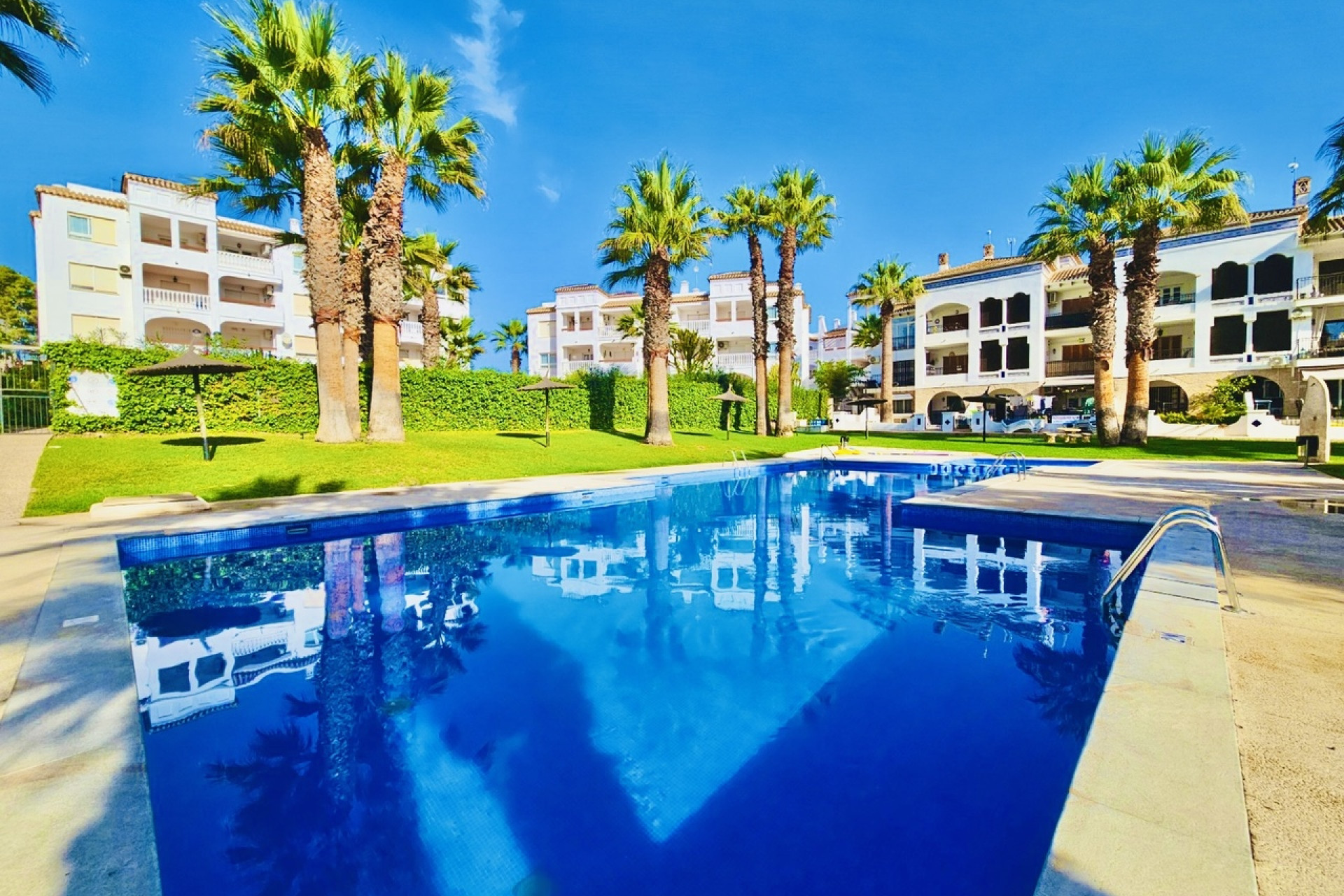Herverkoop - 1. Appartement / flat - Villamartin - Costa Blanca Zuid