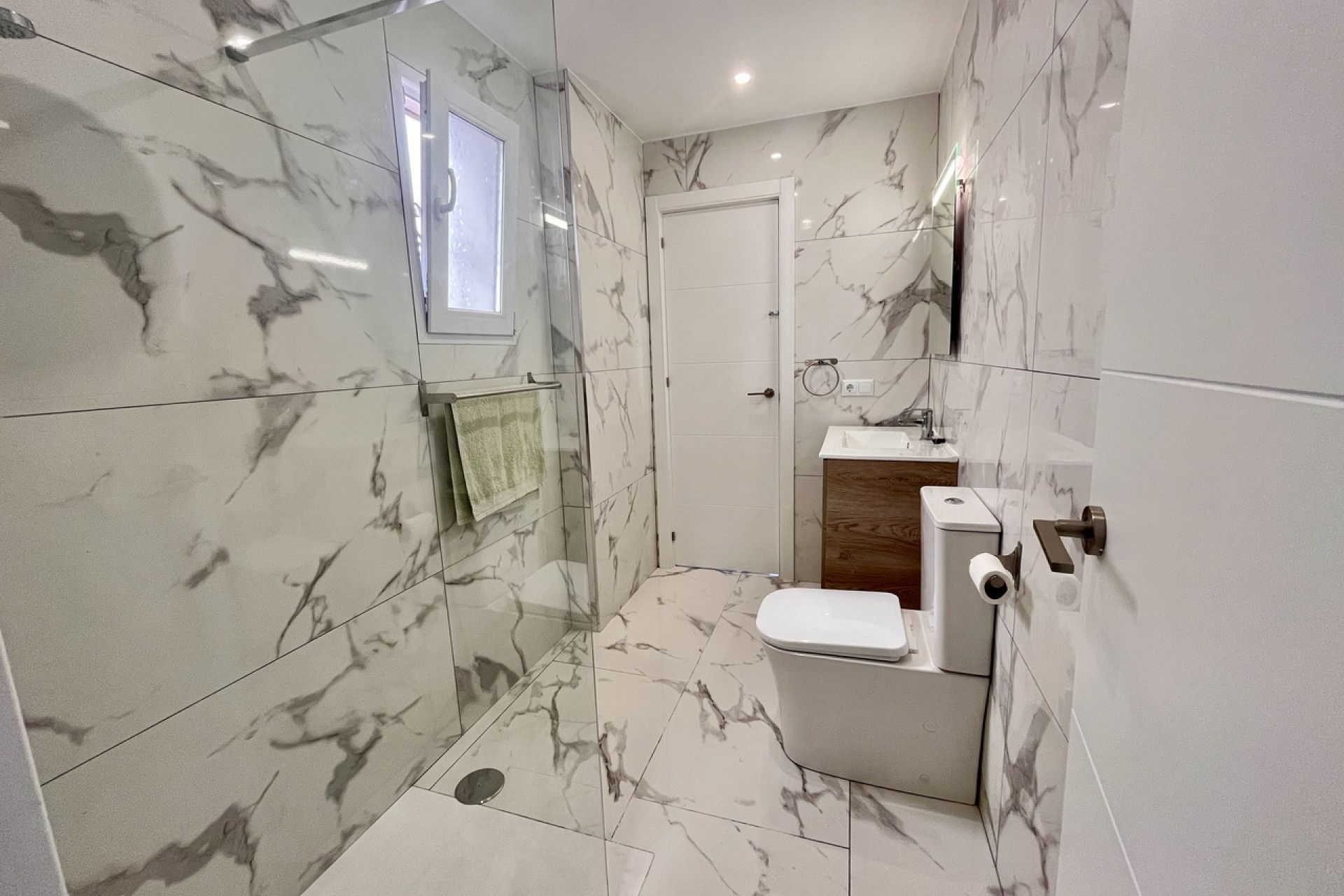 Herverkoop - 1. Appartement / flat - Villamartin - Costa Blanca Zuid