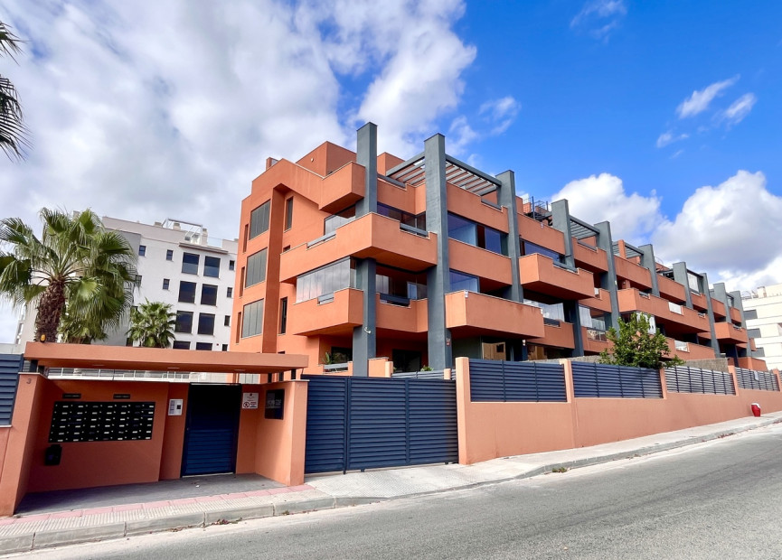 Herverkoop - 1. Appartement / flat - Villamartin - Costa Blanca Zuid