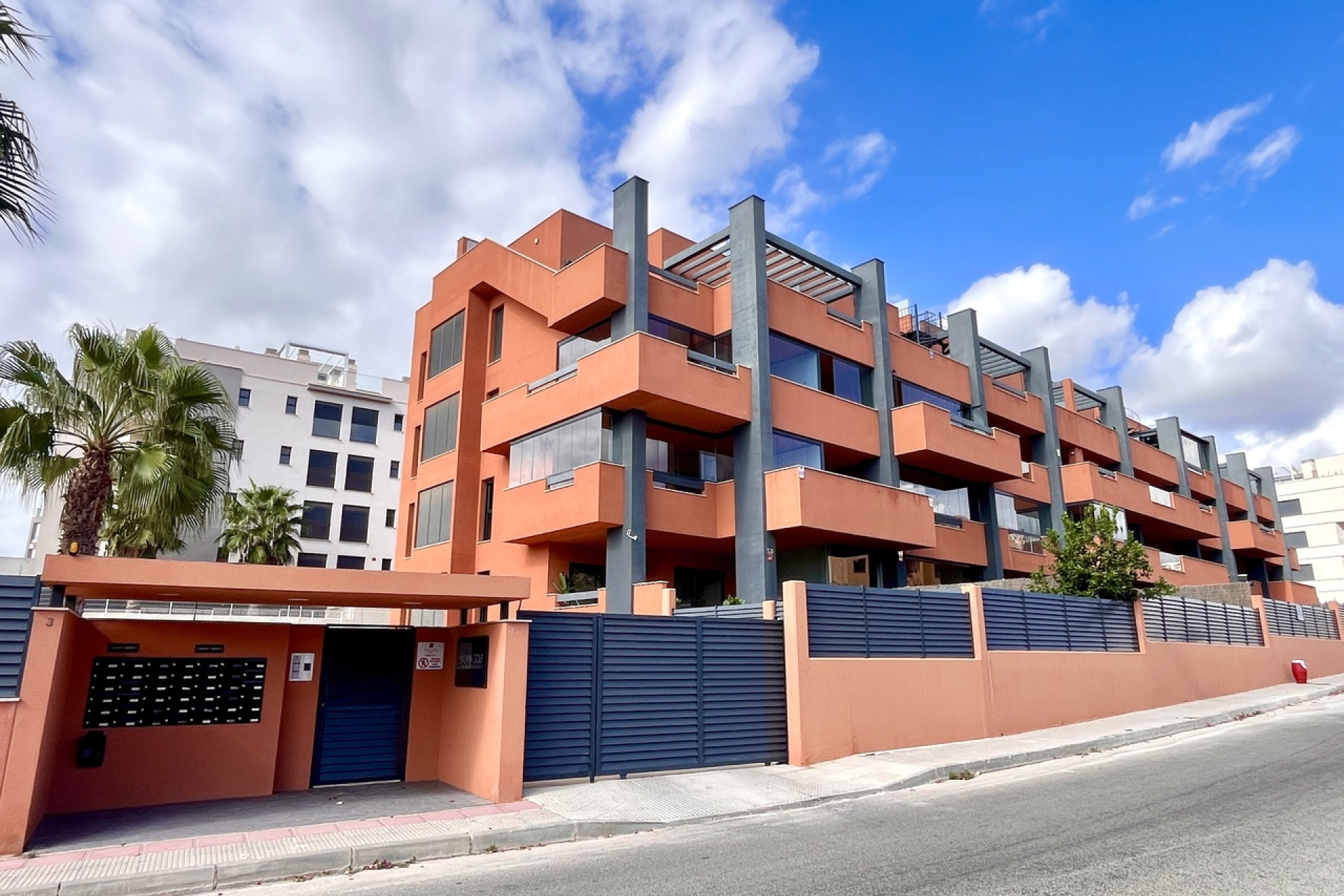 Herverkoop - 1. Appartement / flat - Villamartin - Costa Blanca Zuid