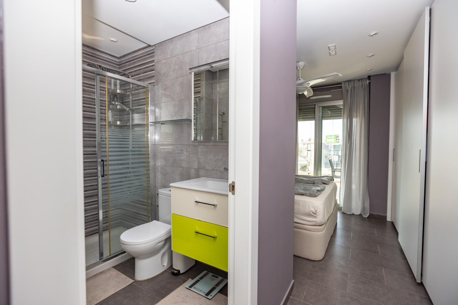 Herverkoop - 1. Appartement / flat - Villamartin - Costa Blanca Zuid