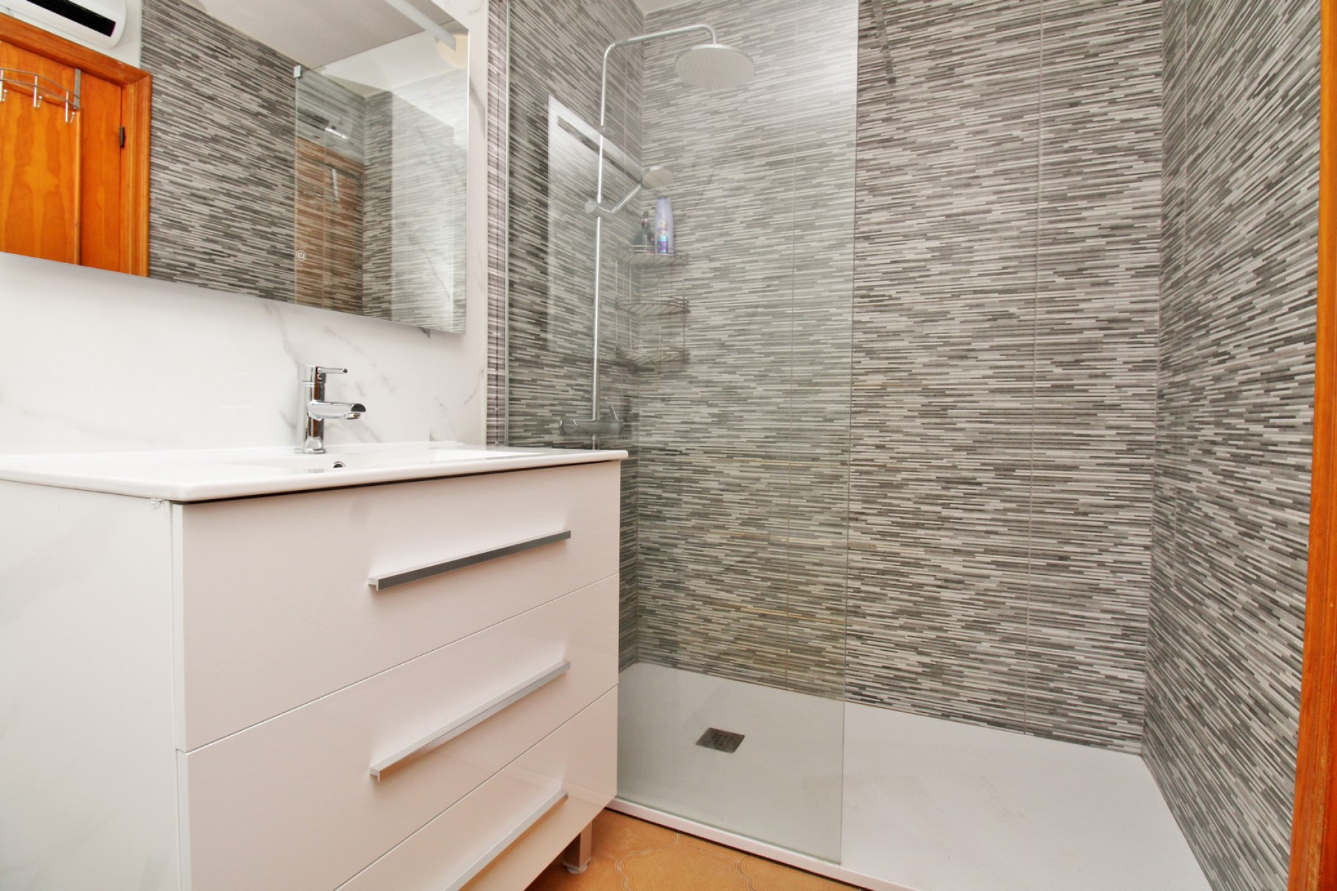 Herverkoop - 1. Appartement / flat - Villamartin - Costa Blanca Zuid