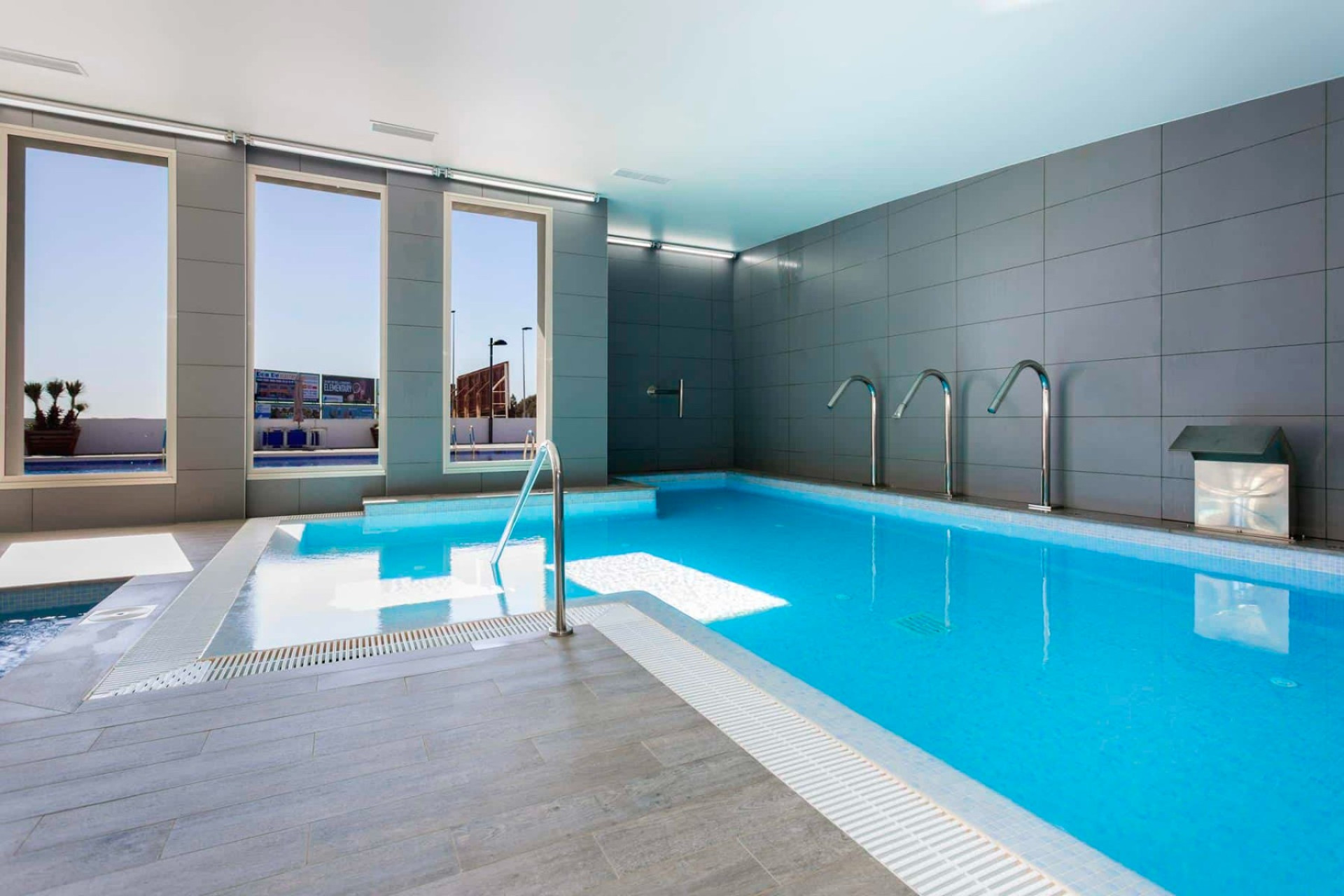 Herverkoop - 1. Appartement / flat - Villamartin - Costa Blanca Zuid