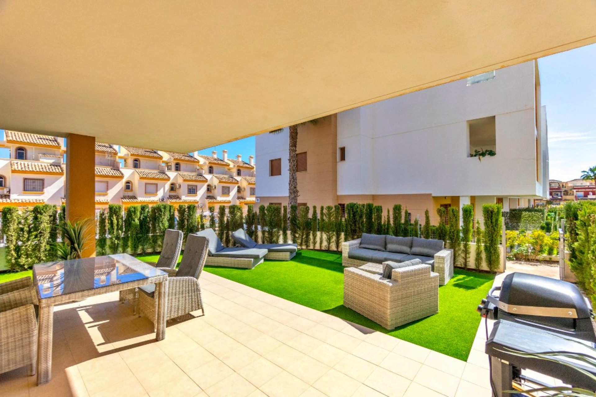 Herverkoop - 1. Appartement / flat - Villamartin - Costa Blanca Zuid