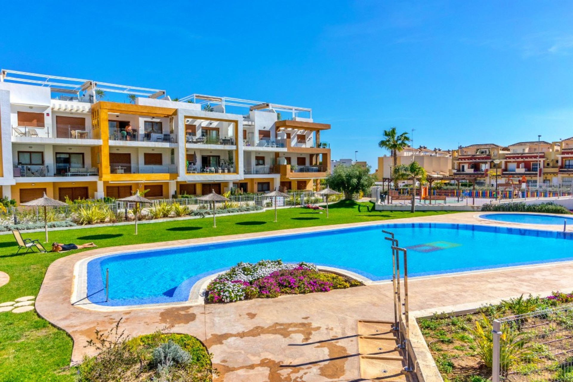 Herverkoop - 1. Appartement / flat - Villamartin - Costa Blanca Zuid