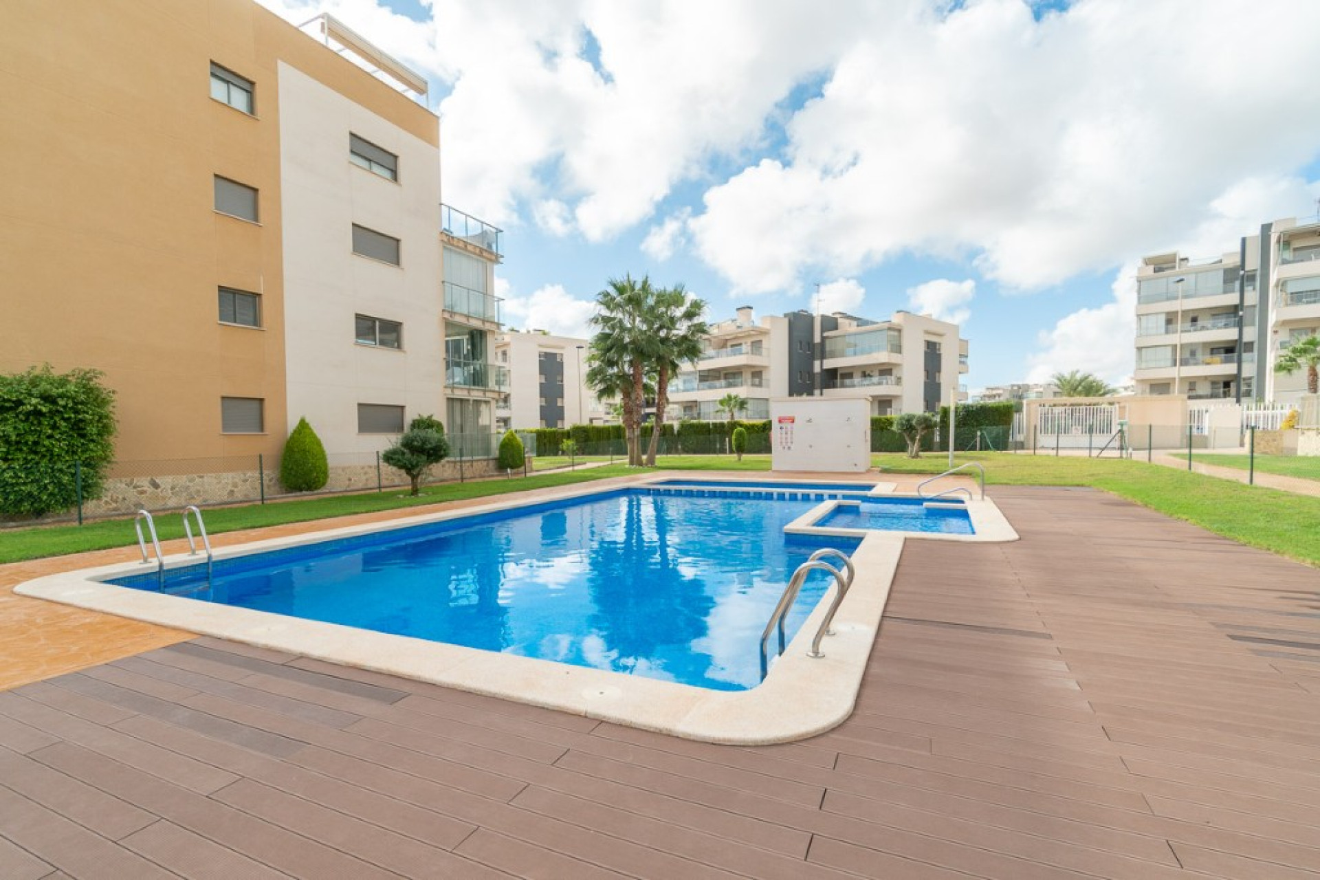 Herverkoop - 1. Appartement / flat - Villamartin - Costa Blanca Zuid