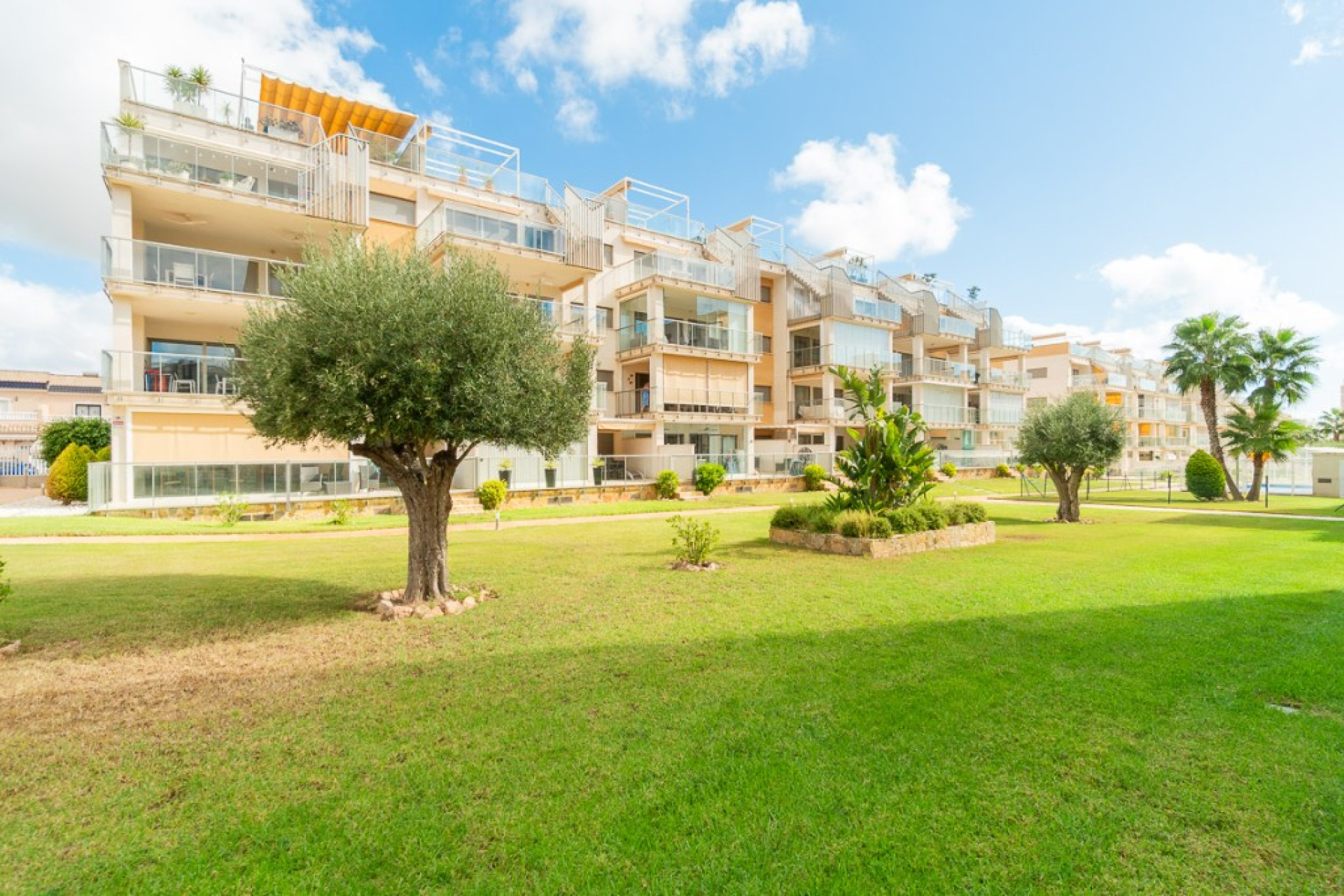 Herverkoop - 1. Appartement / flat - Villamartin - Costa Blanca Zuid