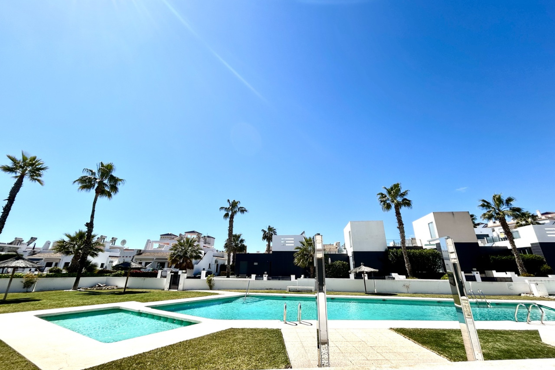Herverkoop - 1. Appartement / flat - Villamartin - Costa Blanca Zuid