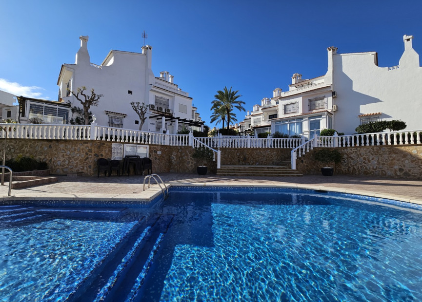 Herverkoop - 2. Town house - La Mata - Torrevieja