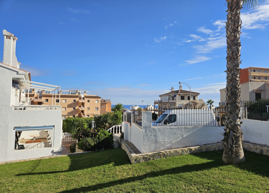 Herverkoop - 2. Town house - La Mata - Torrevieja