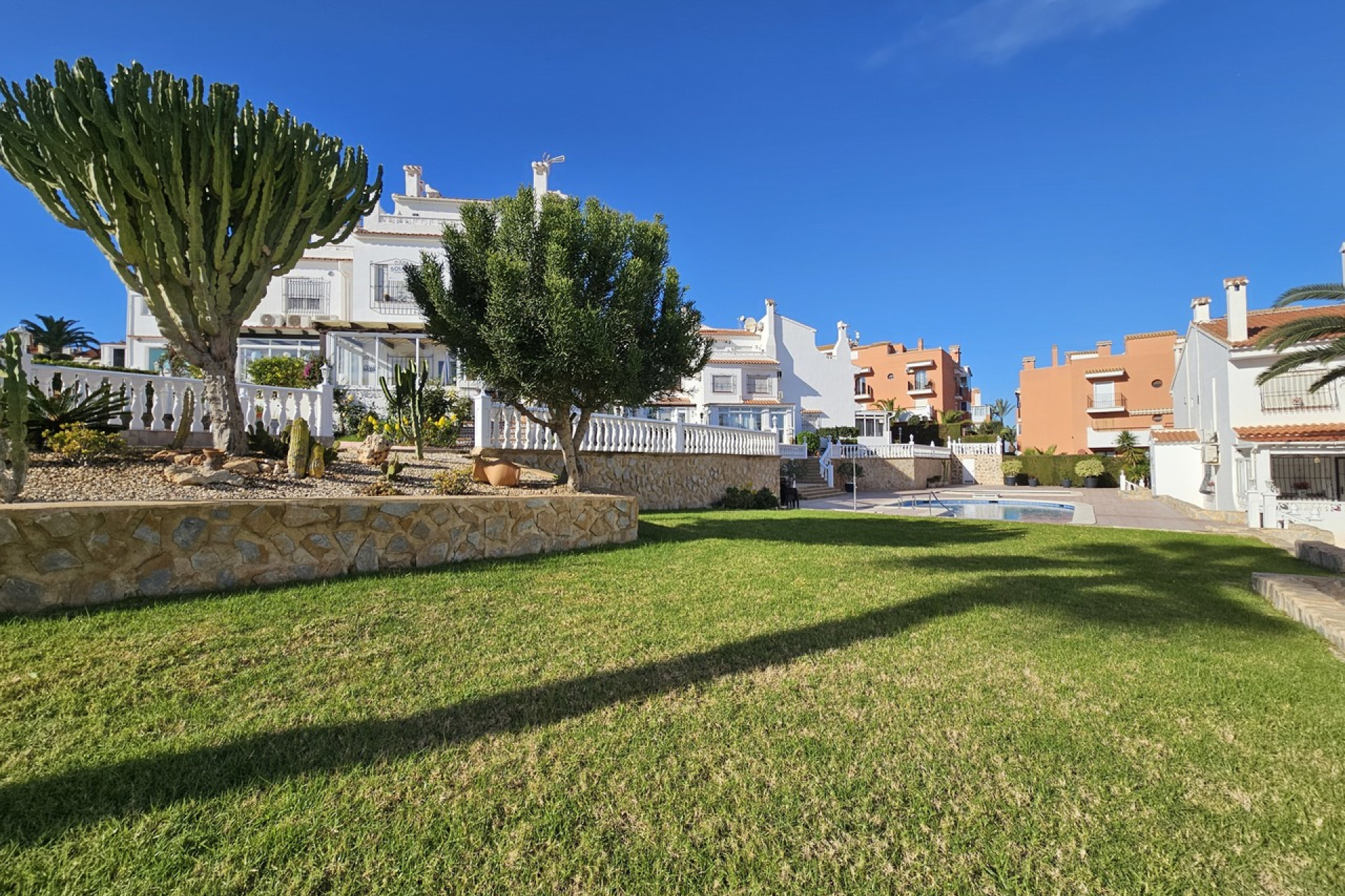 Herverkoop - 2. Town house - La Mata - Torrevieja