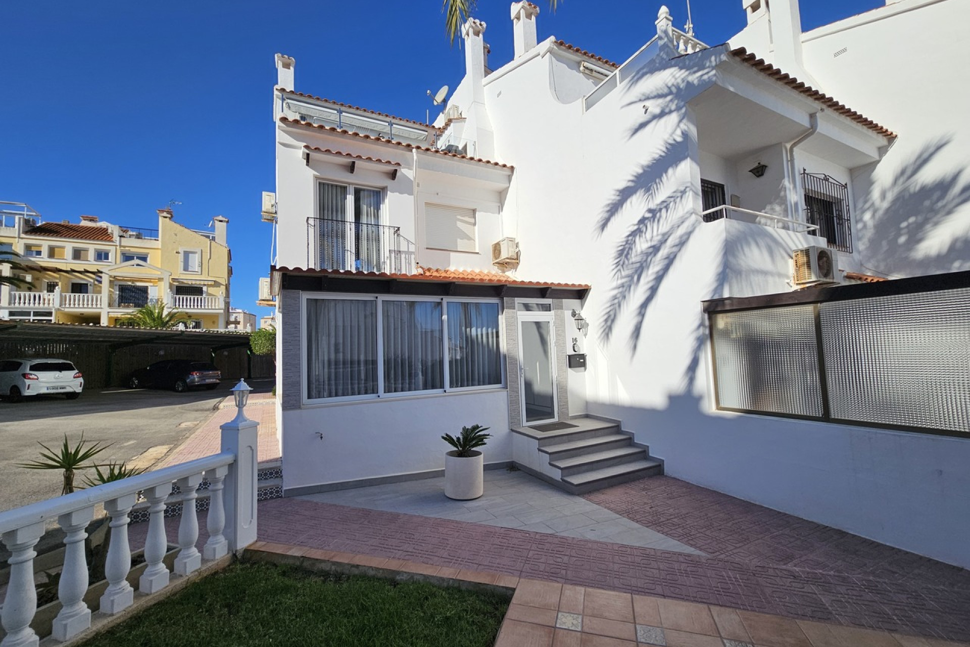 Herverkoop - 2. Town house - La Mata - Torrevieja