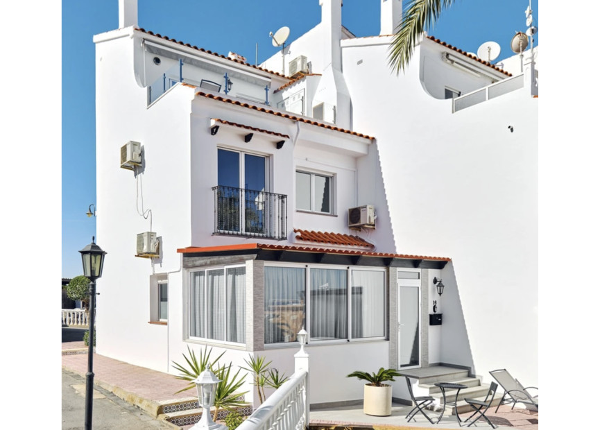 Herverkoop - 2. Town house - La Mata - Torrevieja