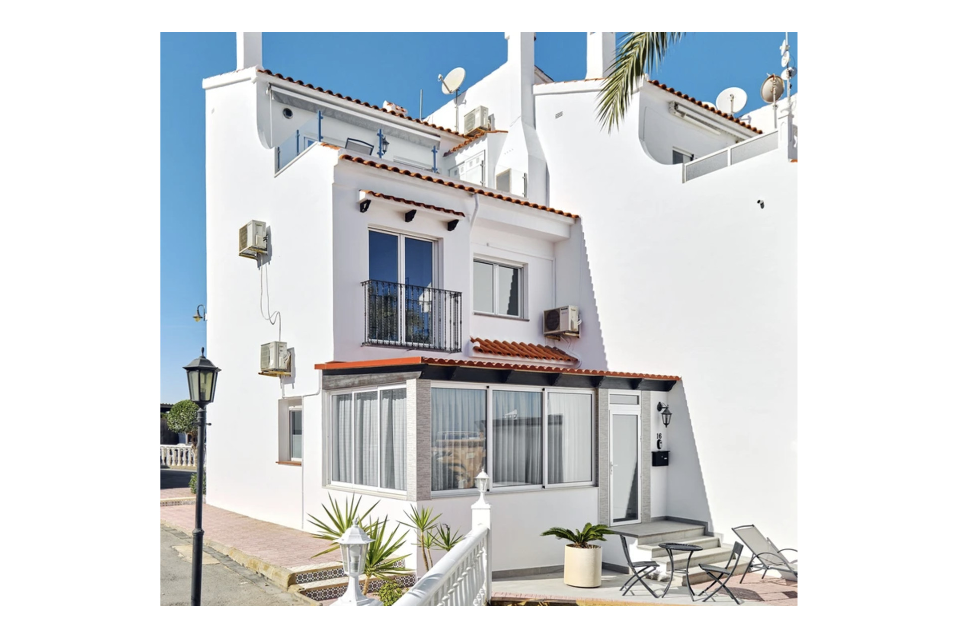 Herverkoop - 2. Town house - La Mata - Torrevieja