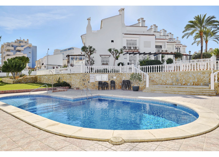 Herverkoop - 2. Town house - La Mata - Torrevieja