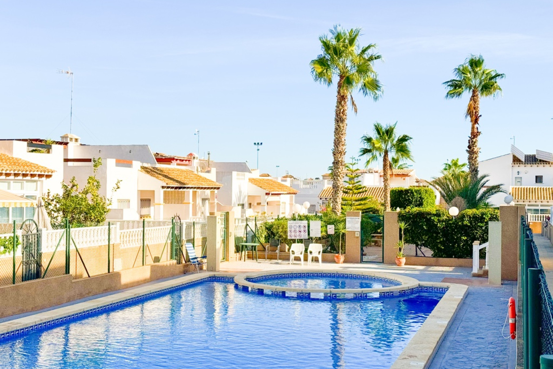 Herverkoop - 2. Town house - Punta Prima - Orihuela Costa