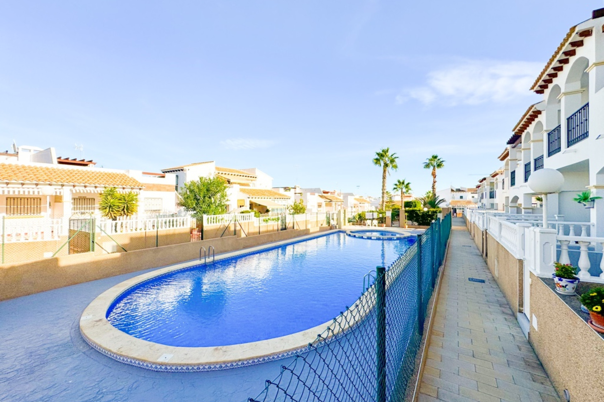 Herverkoop - 2. Town house - Punta Prima - Orihuela Costa