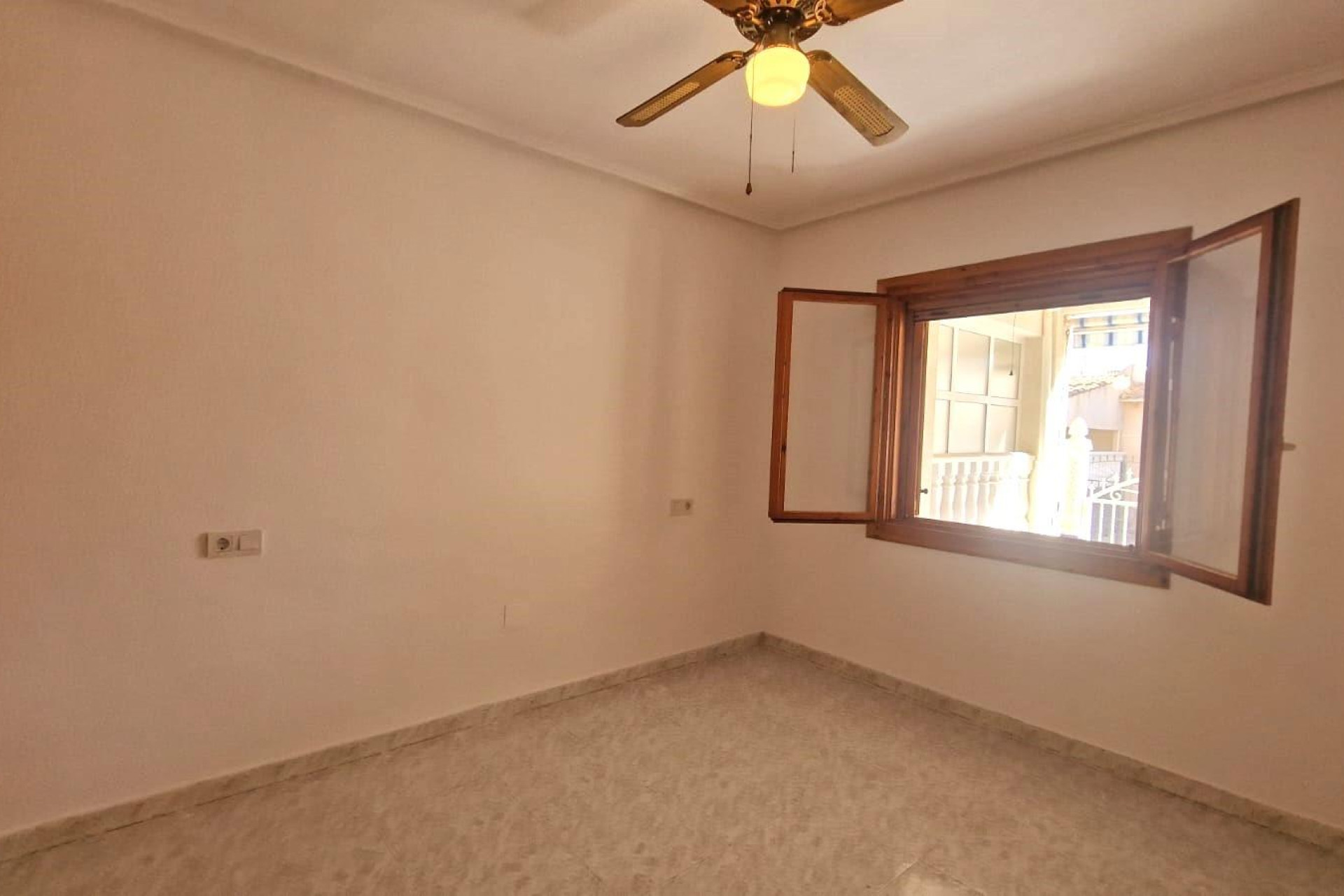 Herverkoop - 2. Town house - Torrevieja - Orihuela Costa