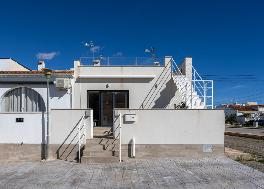 Herverkoop - 2. Town house - Torrevieja - Urbanización San Luis