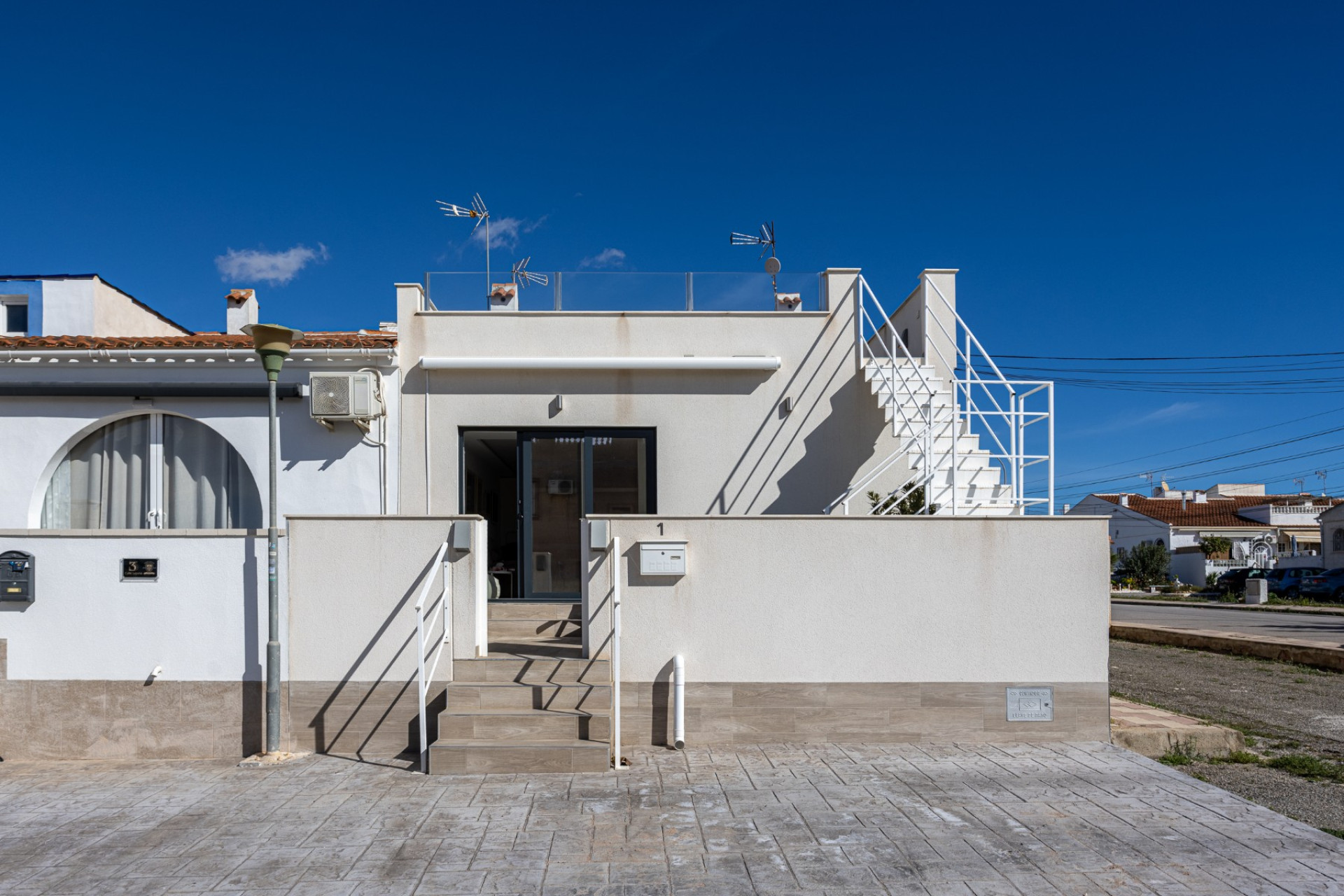 Herverkoop - 2. Town house - Torrevieja - Urbanización San Luis