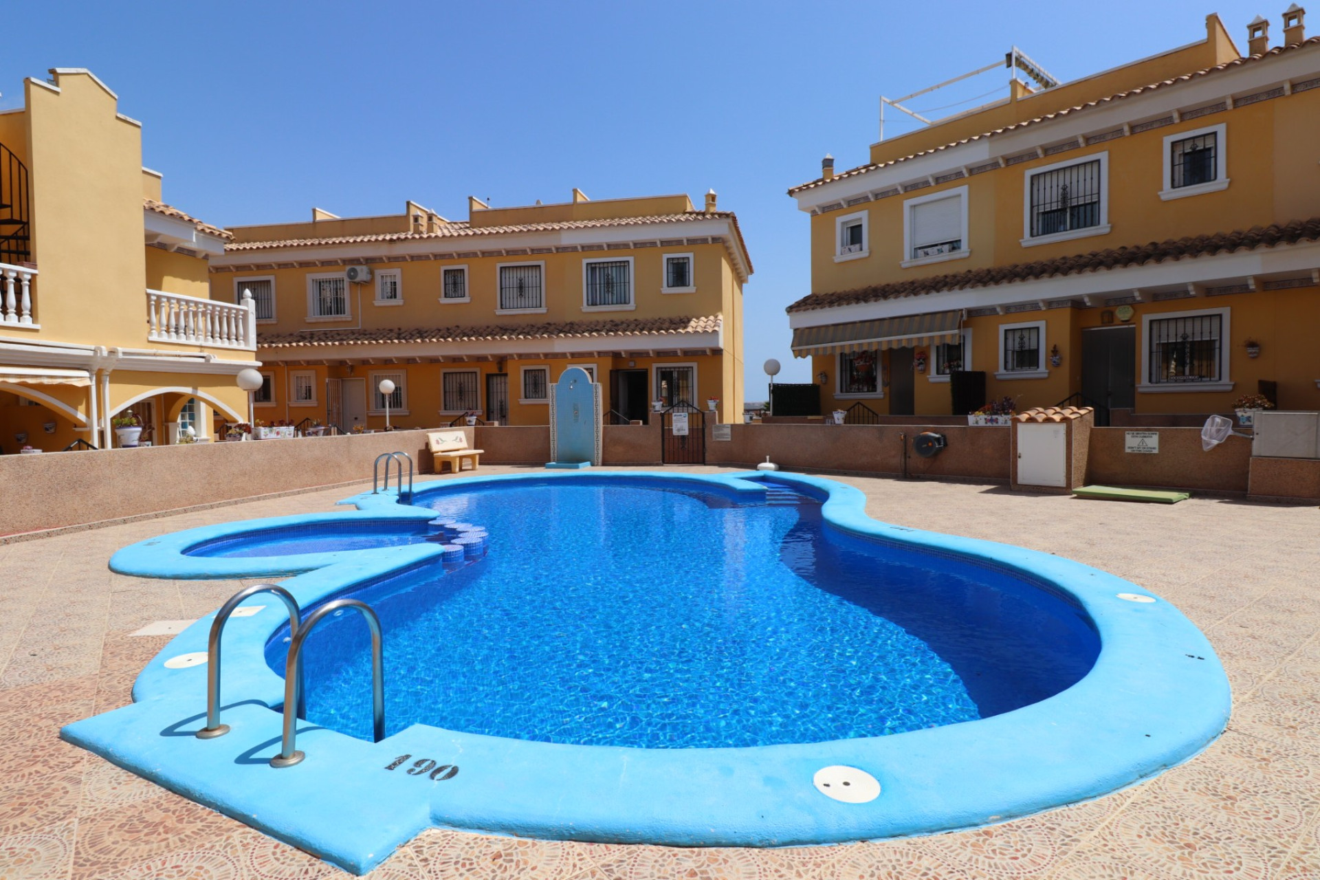 Herverkoop - 2. Town house / tussenwoning - Algorfa - Costa Blanca Zuid