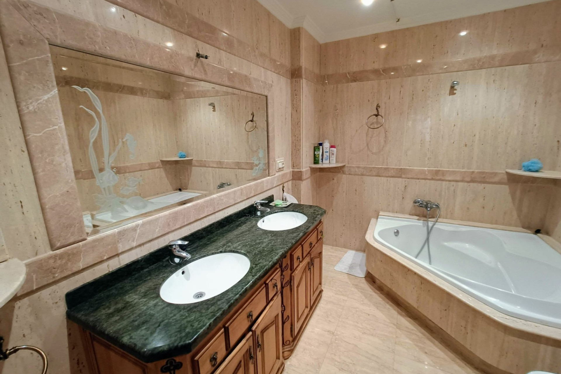 Herverkoop - 2. Town house / tussenwoning - Algueña - Costa Blanca Noord