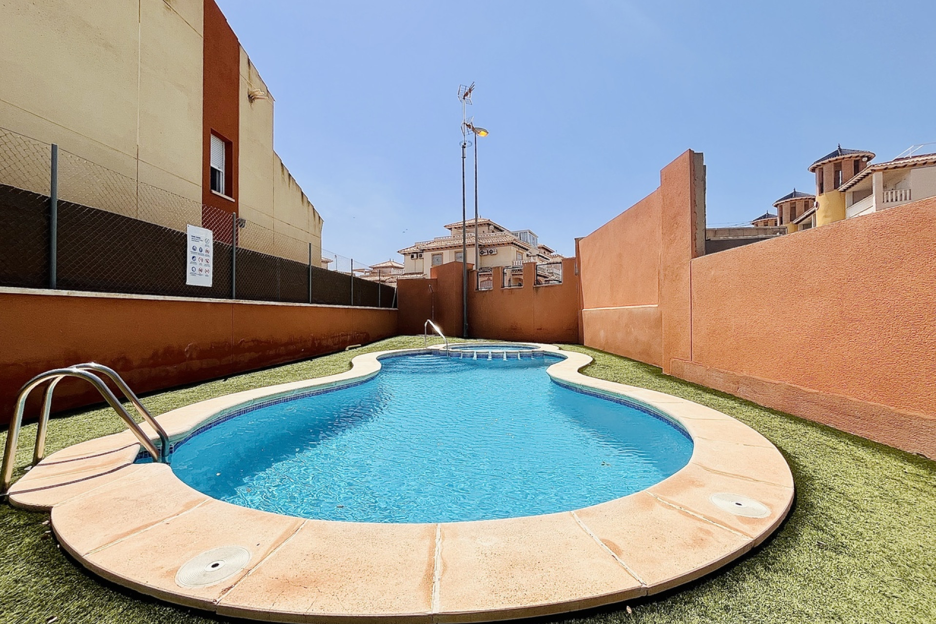Herverkoop - 2. Town house / tussenwoning - Cabo Roig - Costa Blanca Zuid