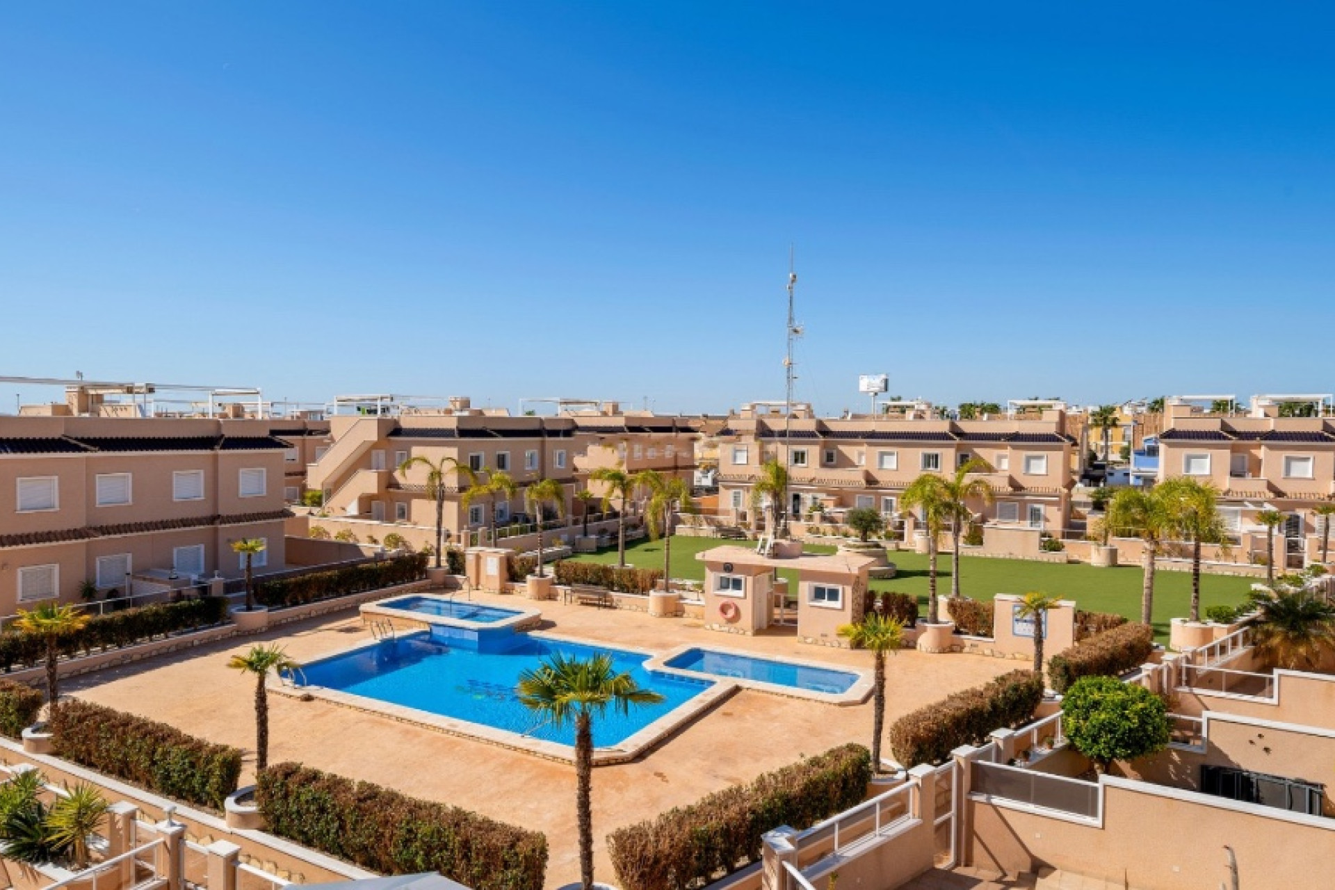 Herverkoop - 2. Town house / tussenwoning - Cabo Roig - Costa Blanca Zuid