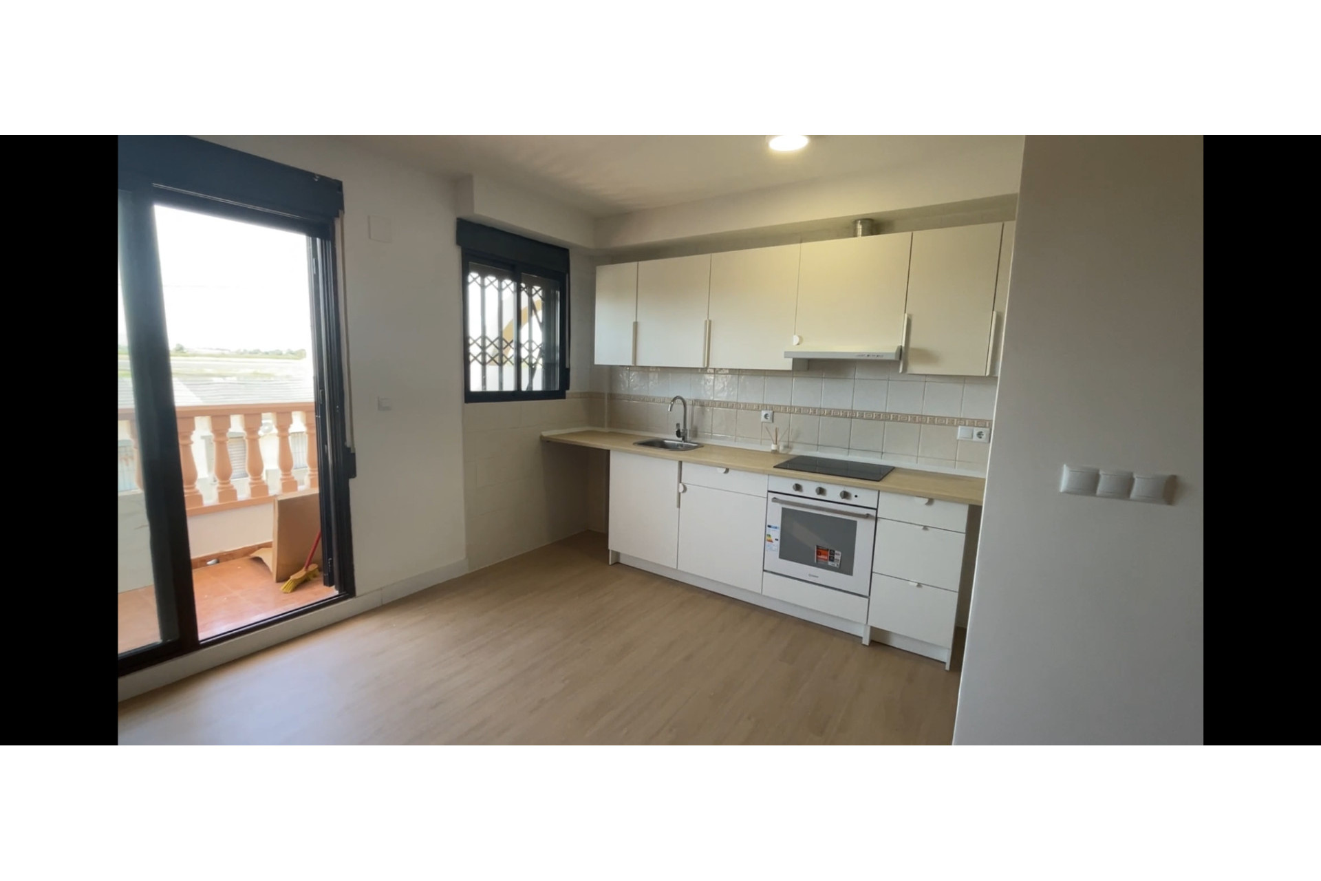 Herverkoop - 2. Town house / tussenwoning - Daya Nueva - Costa Blanca Zuid