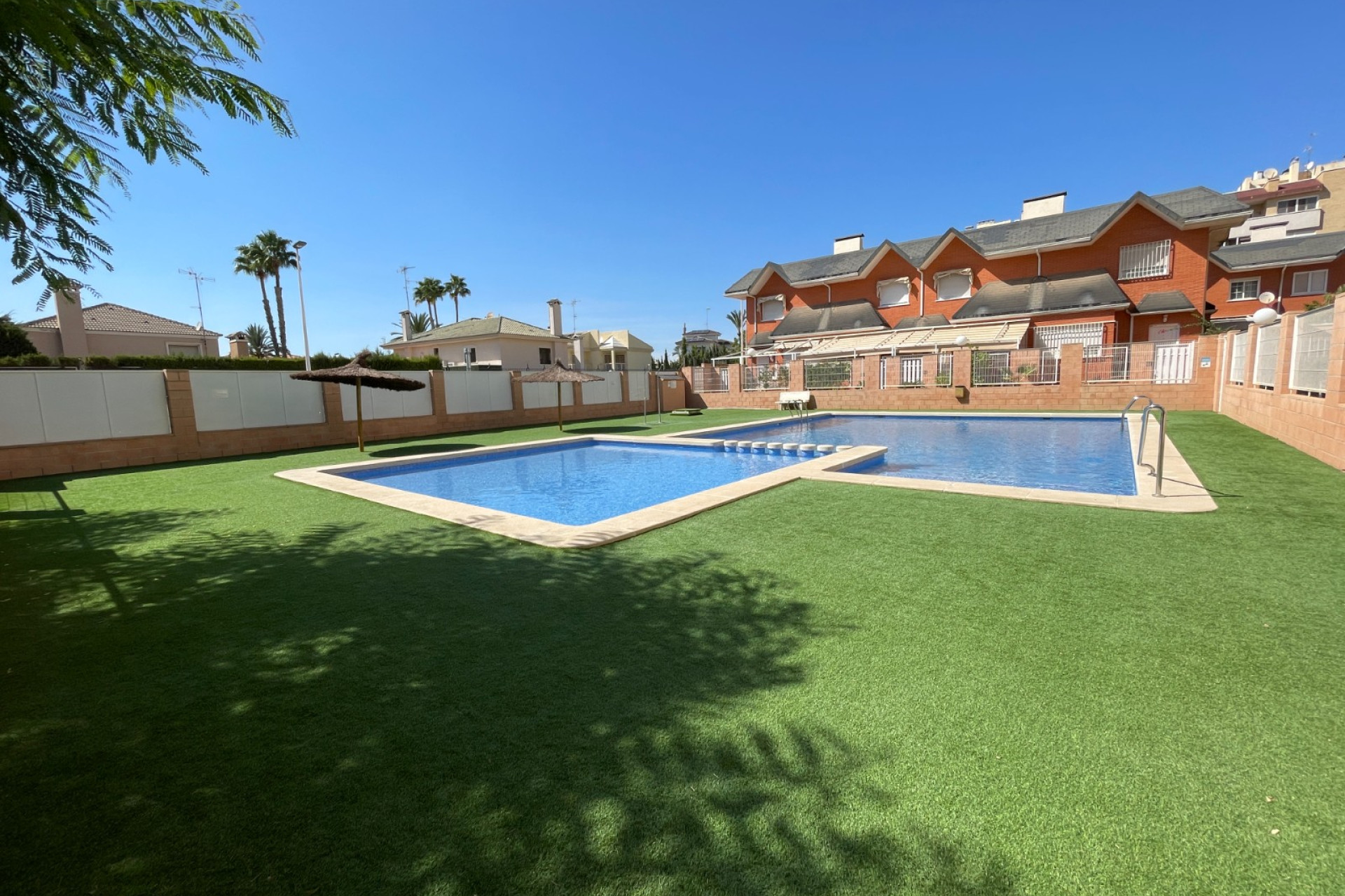 Herverkoop - 2. Town house / tussenwoning - Elche - Center