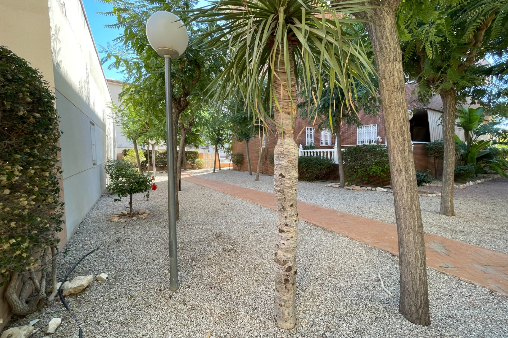 Herverkoop - 2. Town house / tussenwoning - Elche - Center