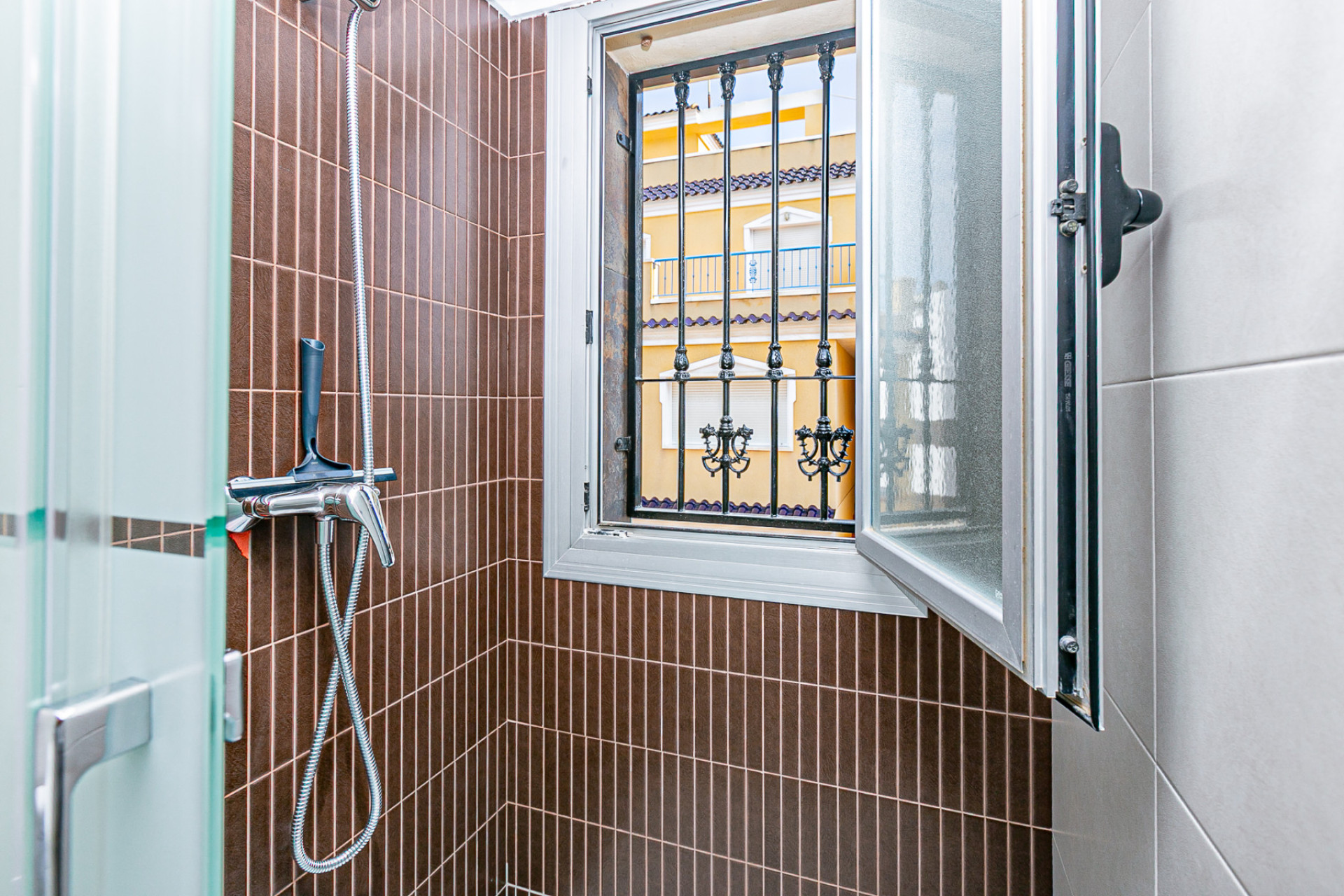 Herverkoop - 2. Town house / tussenwoning - Guardamar del Segura - Costa Blanca Zuid