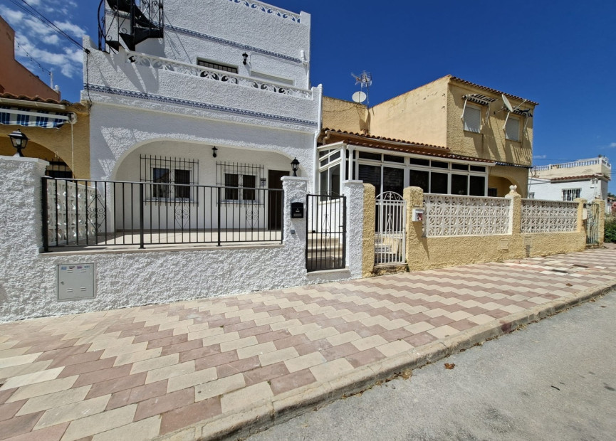 Herverkoop - 2. Town house / tussenwoning - La Marina - La Marina - Urbanization